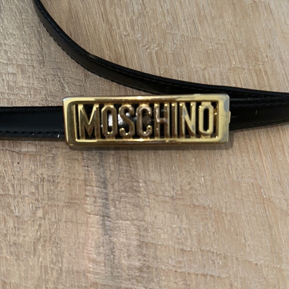AUTHENTIC MOSCHINO BELT - Picture 2 of 5